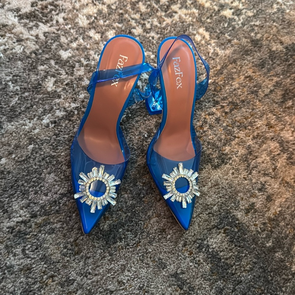 Blue clear heels with brooch rhinestones.